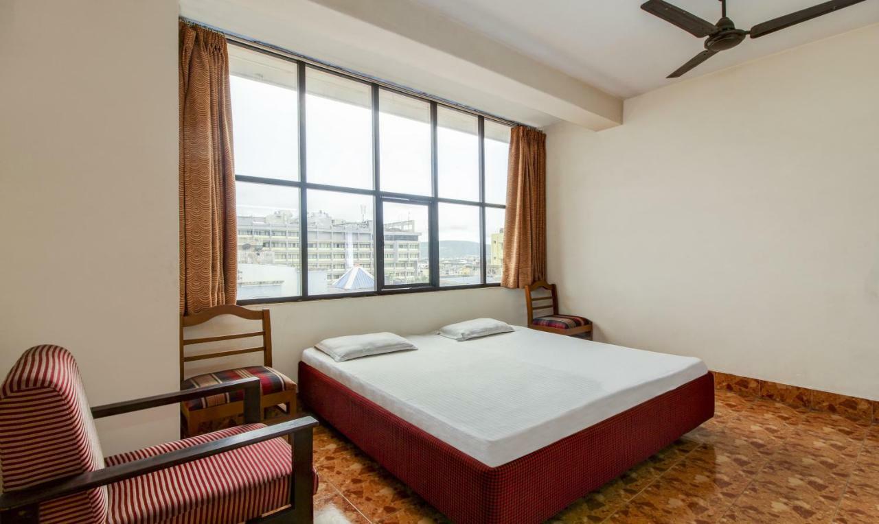 Hotel Saaket Residency Visakhapatnam Eksteriør billede