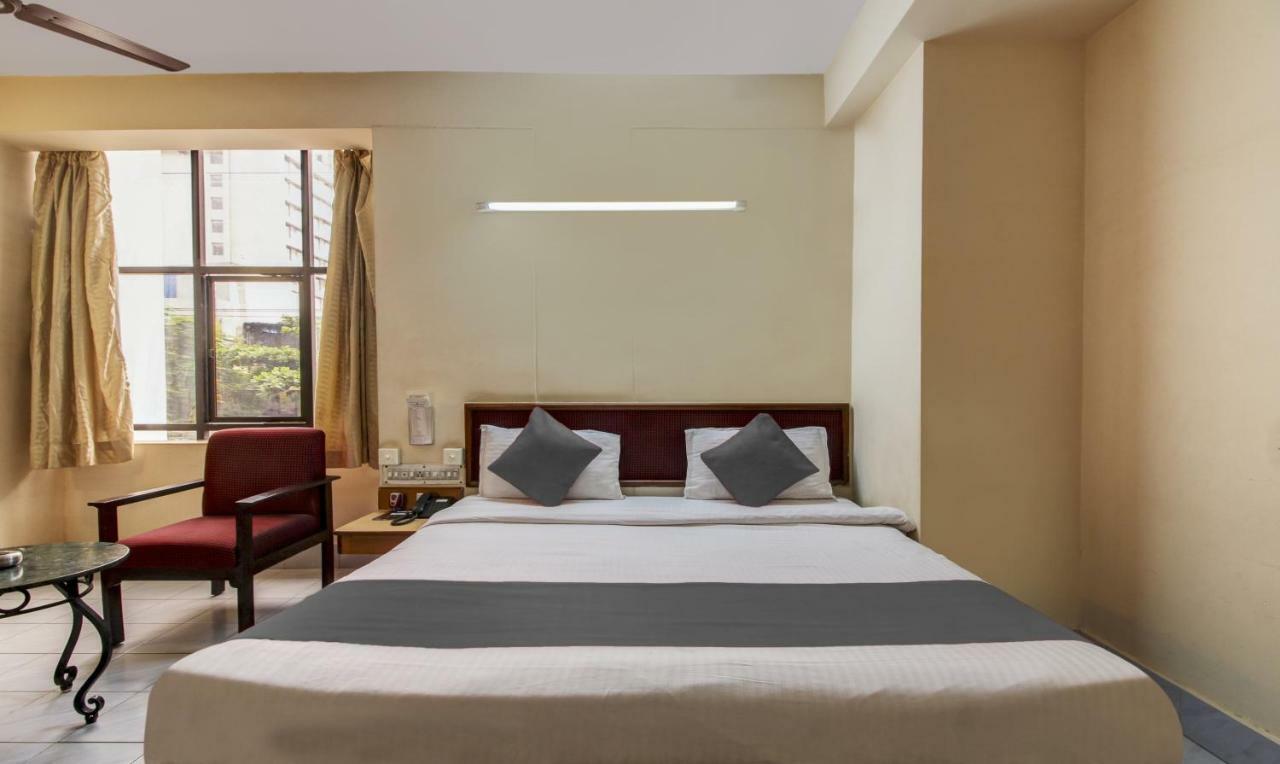 Hotel Saaket Residency Visakhapatnam Eksteriør billede