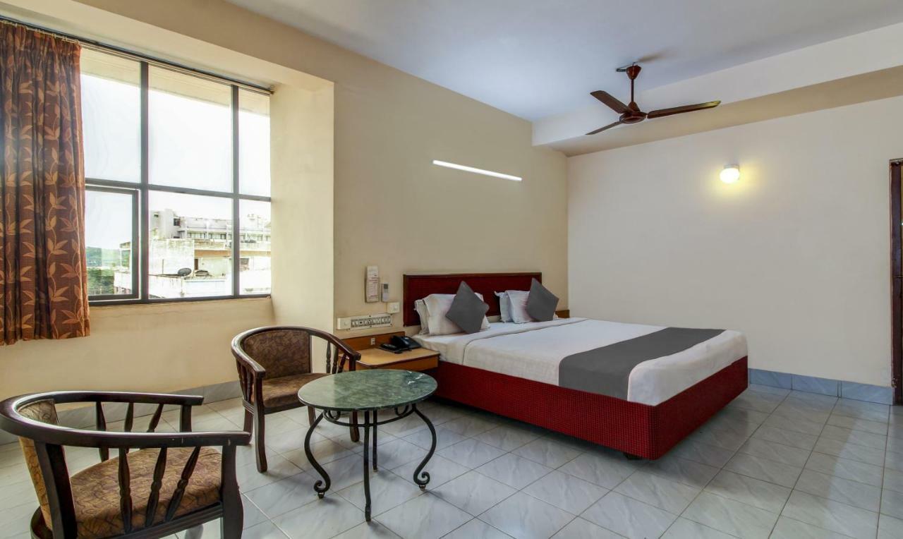 Hotel Saaket Residency Visakhapatnam Eksteriør billede